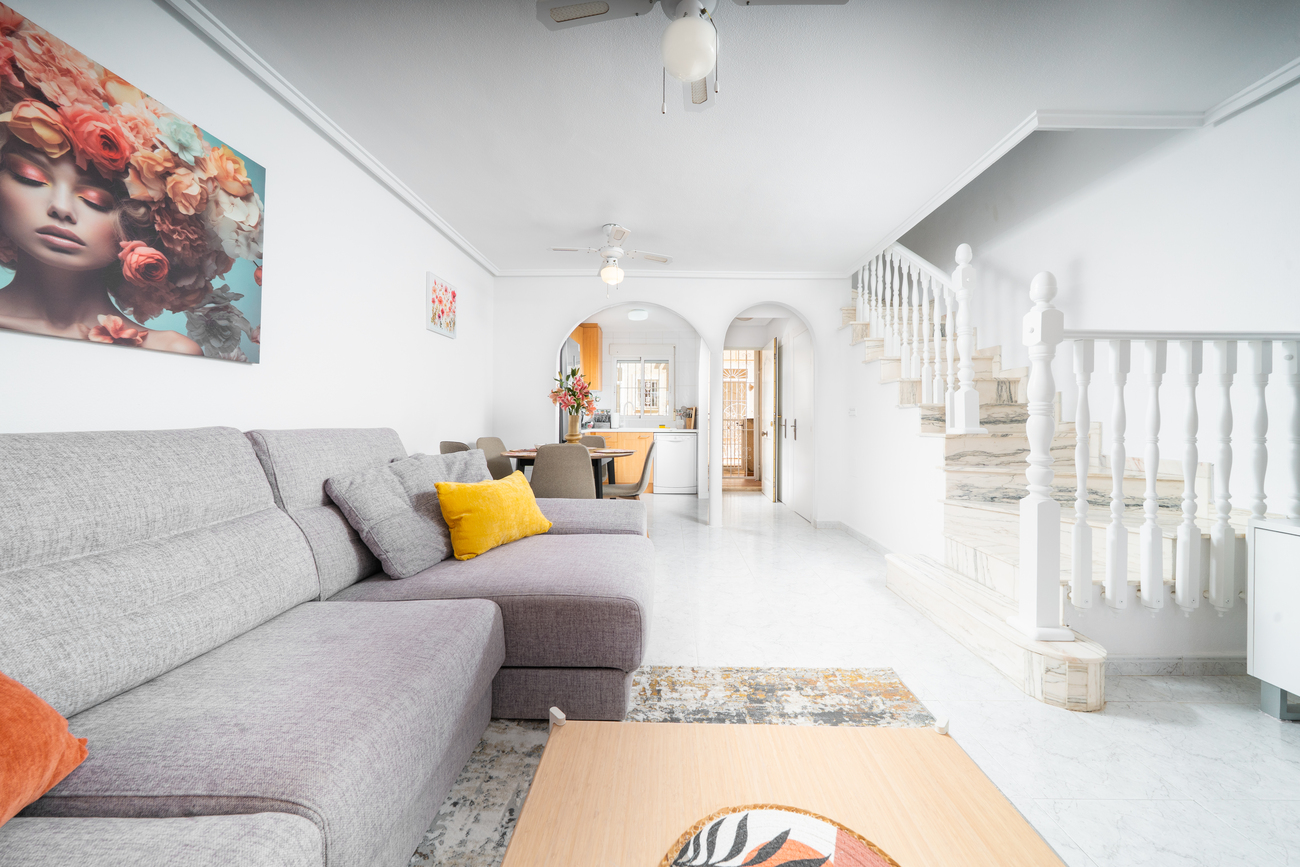 4 Bed, 2 Bath, HouseFor Sale, Orihuela Costa, Alicante