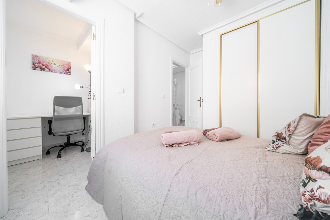 4 Bed, 2 Bath, HouseFor Sale, Orihuela Costa, Alicante