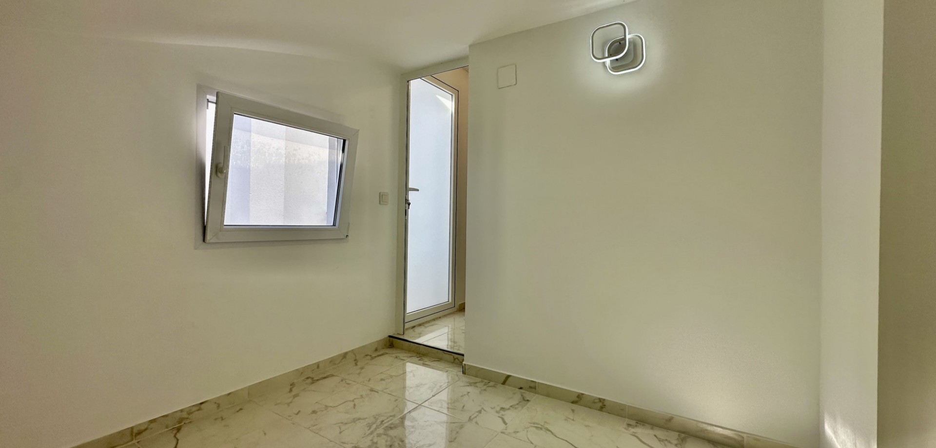 3 Bed, 2 Bath, HouseFor Sale, Torrevieja, Alicante