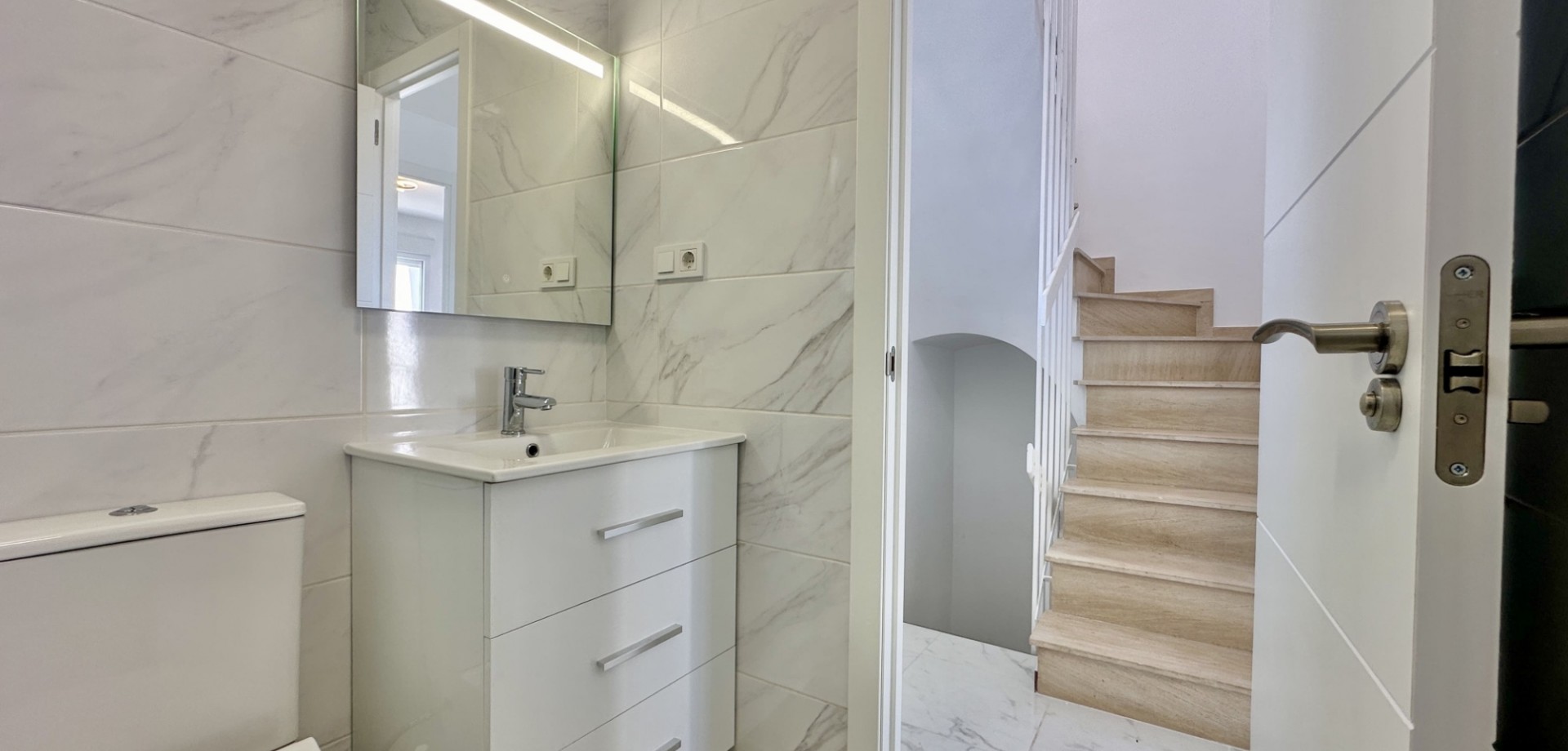 3 Bed, 2 Bath, HouseFor Sale, Torrevieja, Alicante