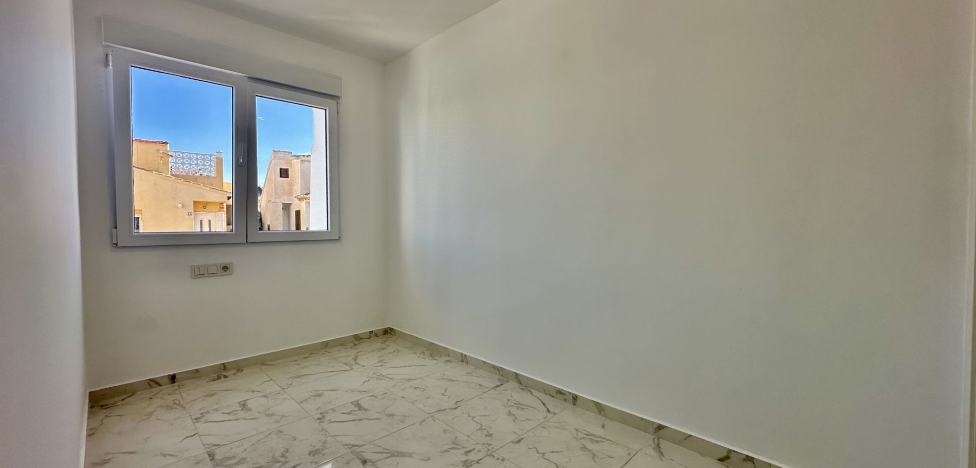 3 Bed, 2 Bath, HouseFor Sale, Torrevieja, Alicante