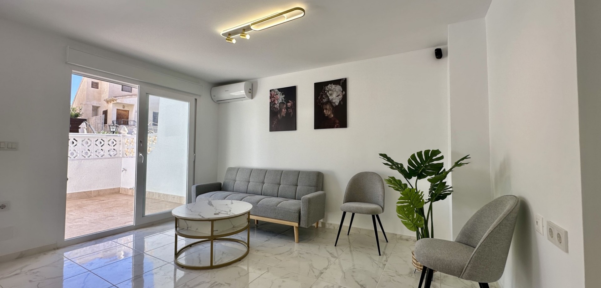 3 Bed, 2 Bath, HouseFor Sale, Torrevieja, Alicante