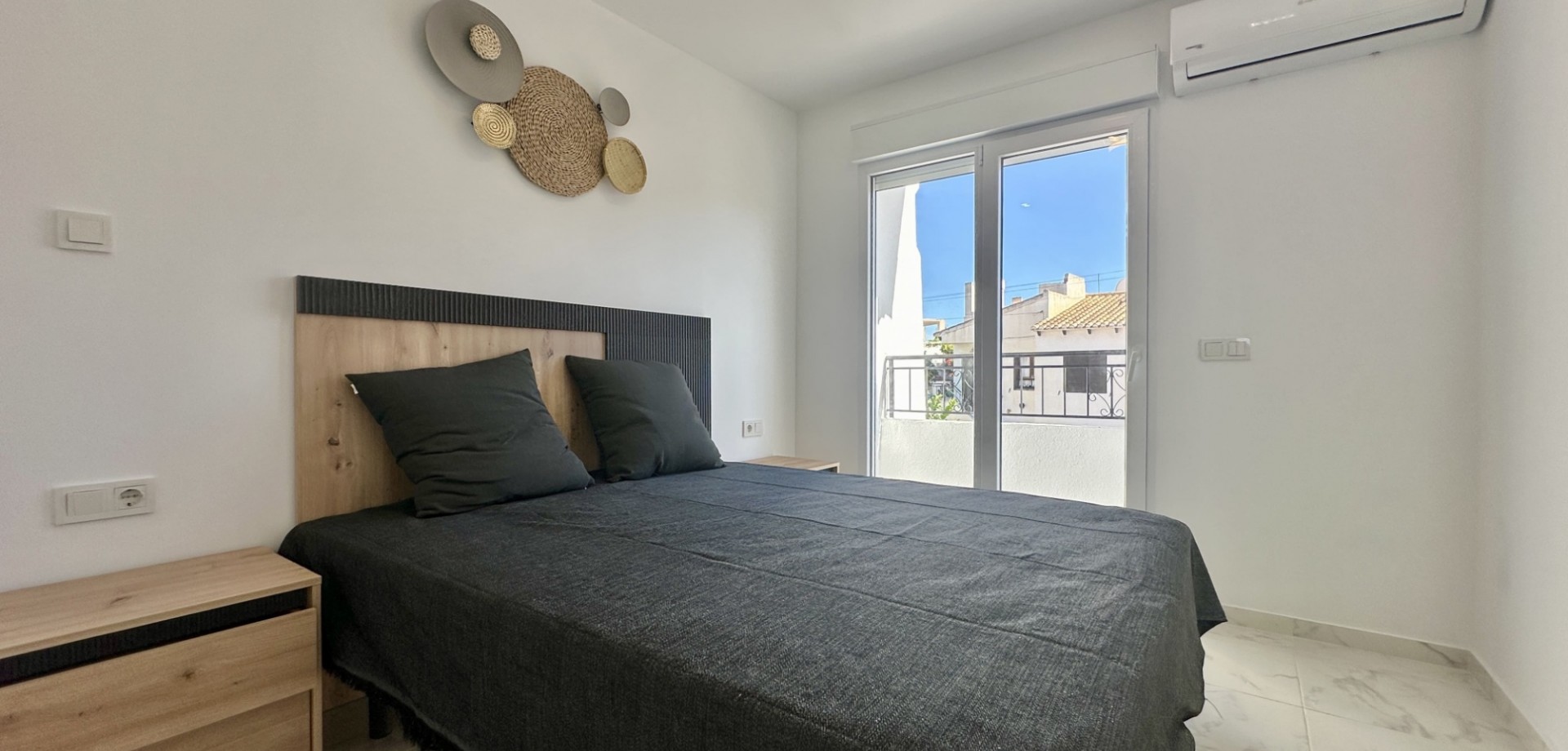 3 Bed, 2 Bath, HouseFor Sale, Torrevieja, Alicante