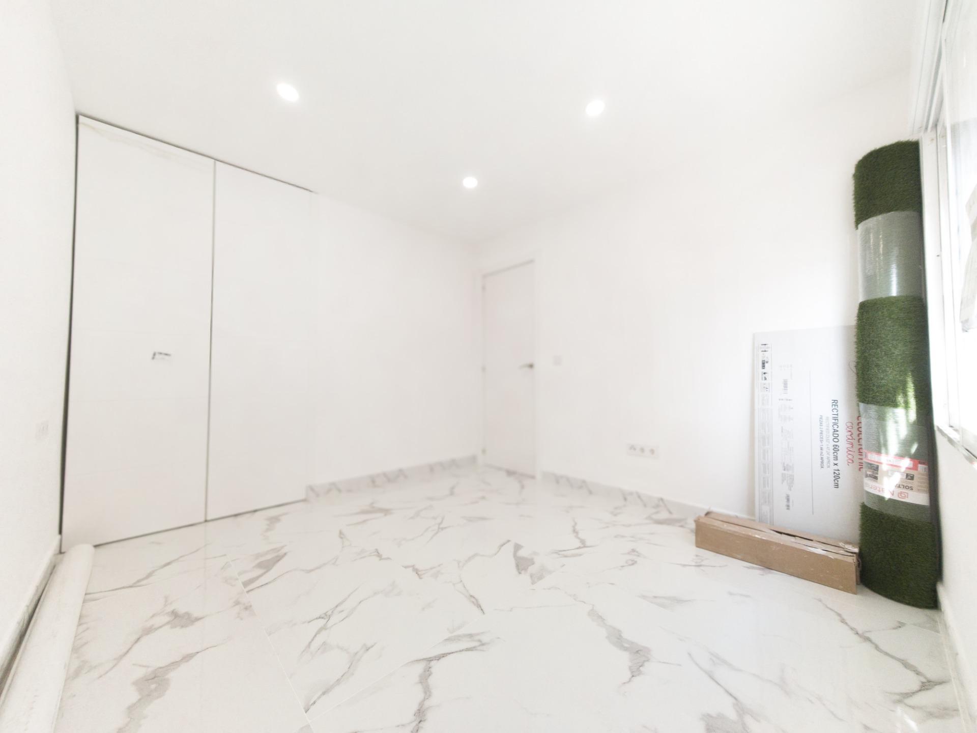 3 Bed, 3 Bath, ApartmentFor Sale, Torrevieja, Alicante