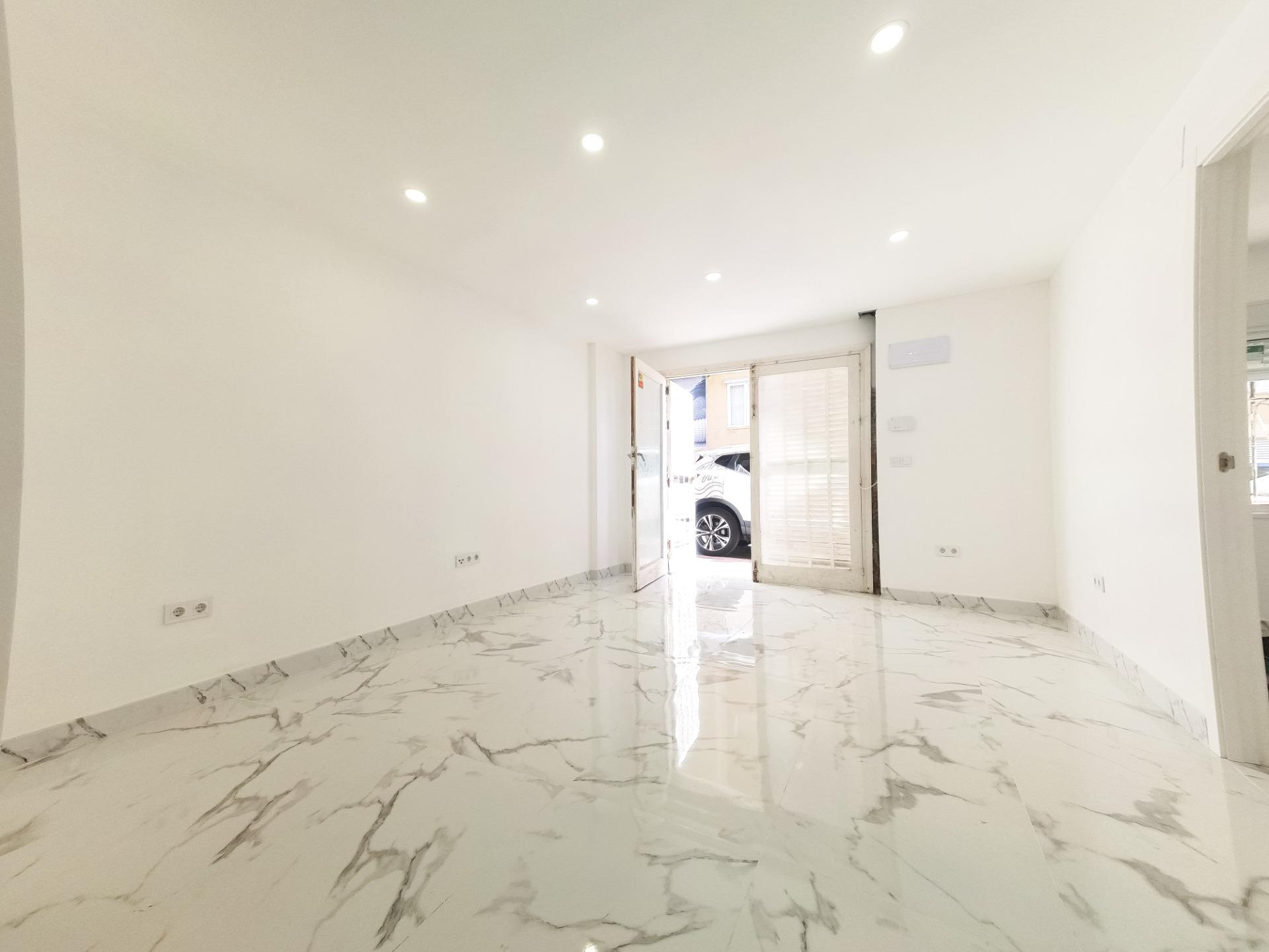 3 Bed, 3 Bath, ApartmentFor Sale, Torrevieja, Alicante