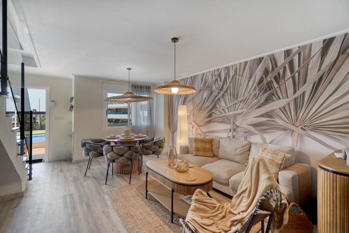 3 Bed, 2 Bath, ApartmentFor Sale, Torrevieja, Alicante