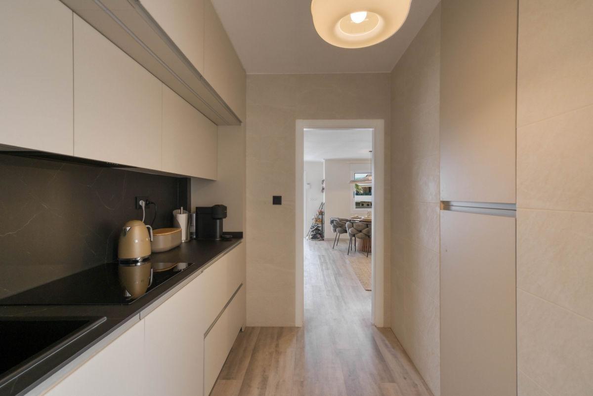 3 Bed, 2 Bath, ApartmentFor Sale, Torrevieja, Alicante