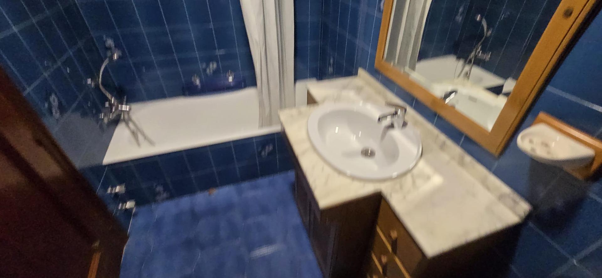 4 Bed, 2 Bath, ApartmentFor Sale, Torrevieja, Alicante