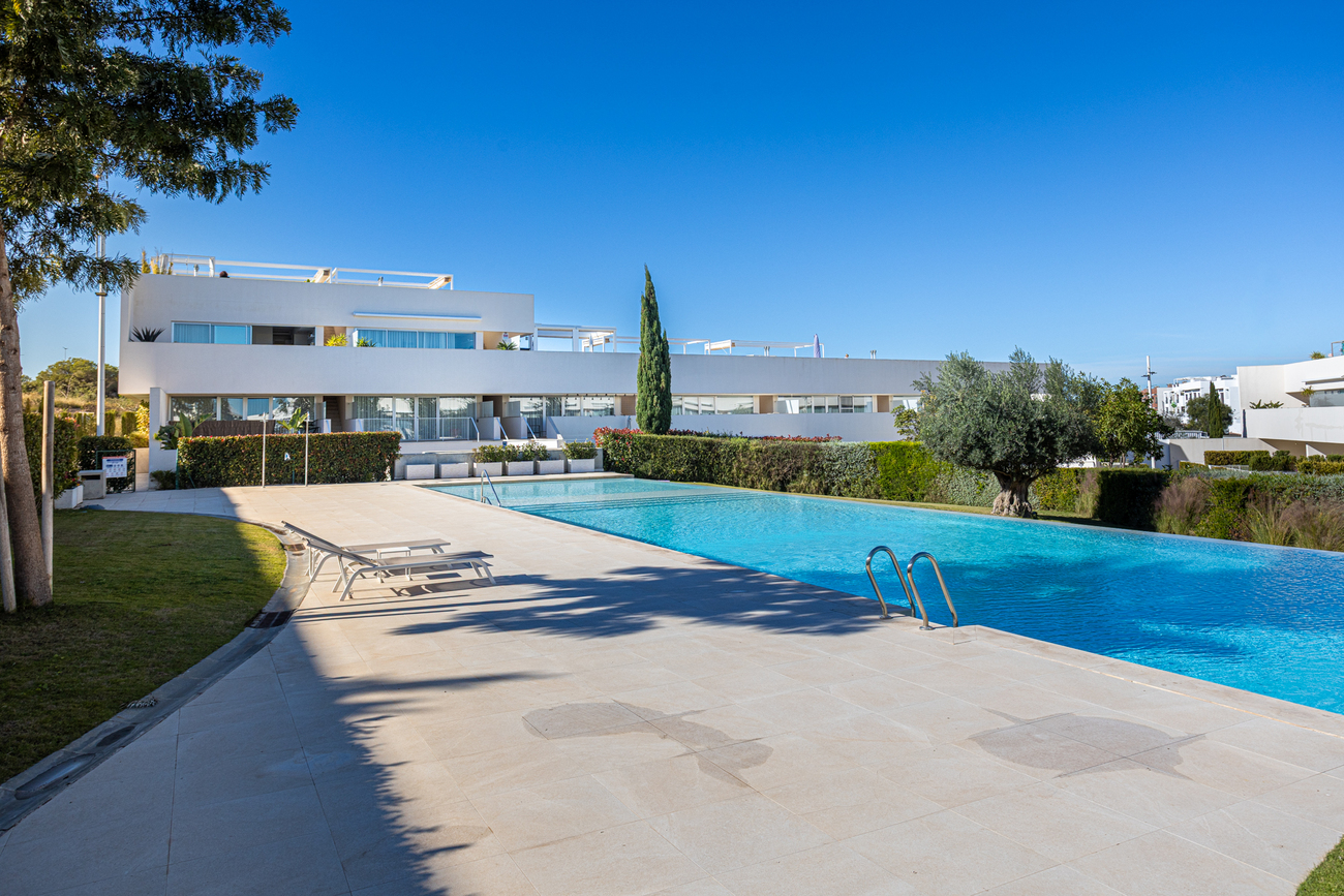 3 Bed, 2 Bath, ApartmentFor Sale, Torrevieja, Alicante