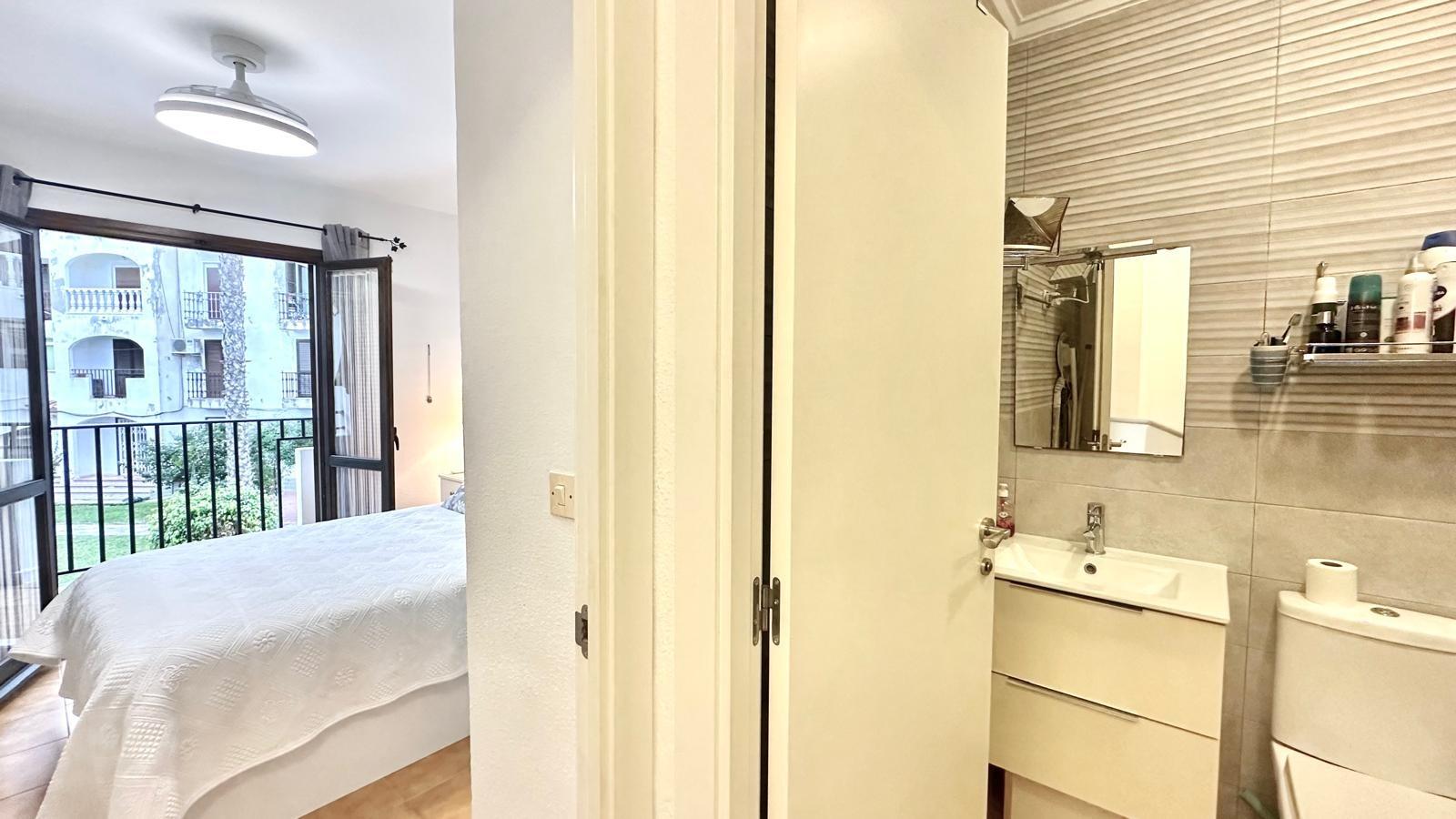 1 Bed, 1 Bath, ApartmentFor Sale, Torrevieja, Alicante