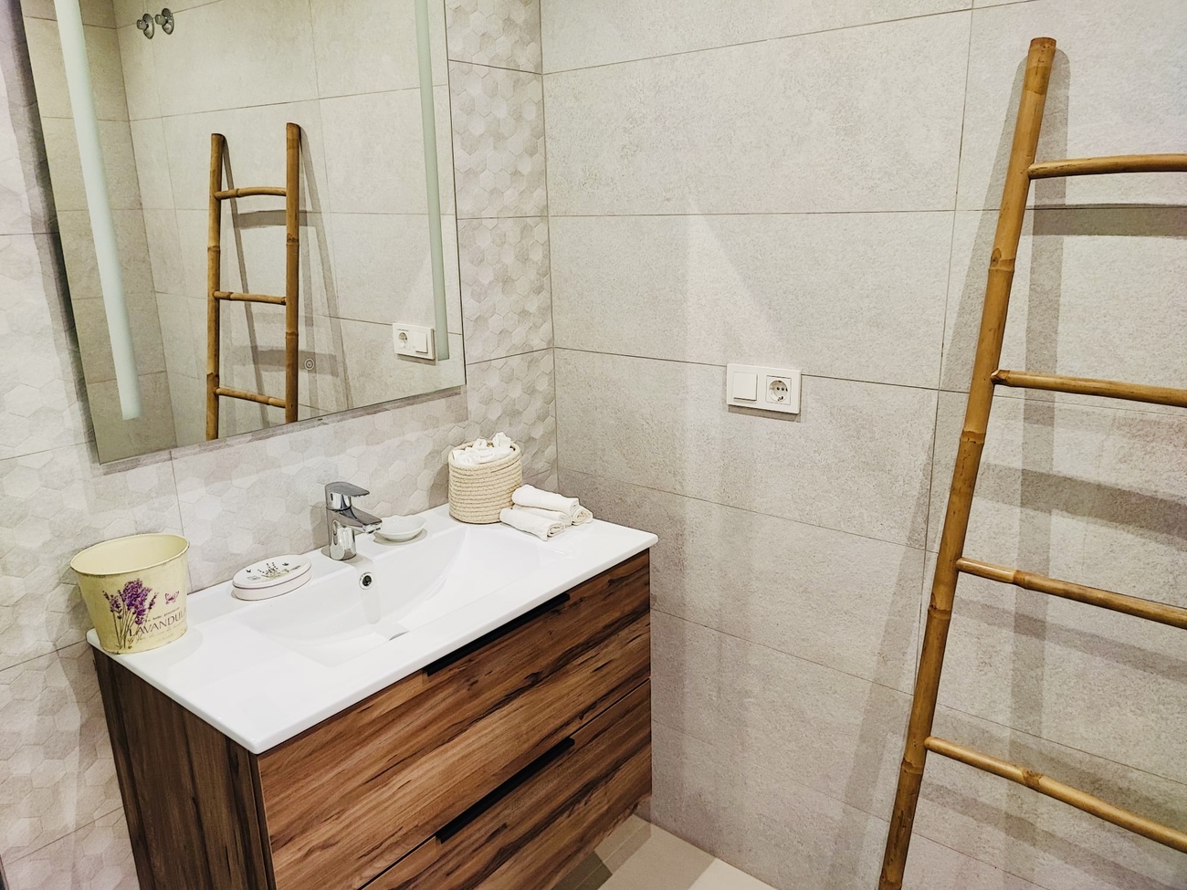 2 Bed, 2 Bath, ApartmentFor Sale, Torrevieja, Alicante