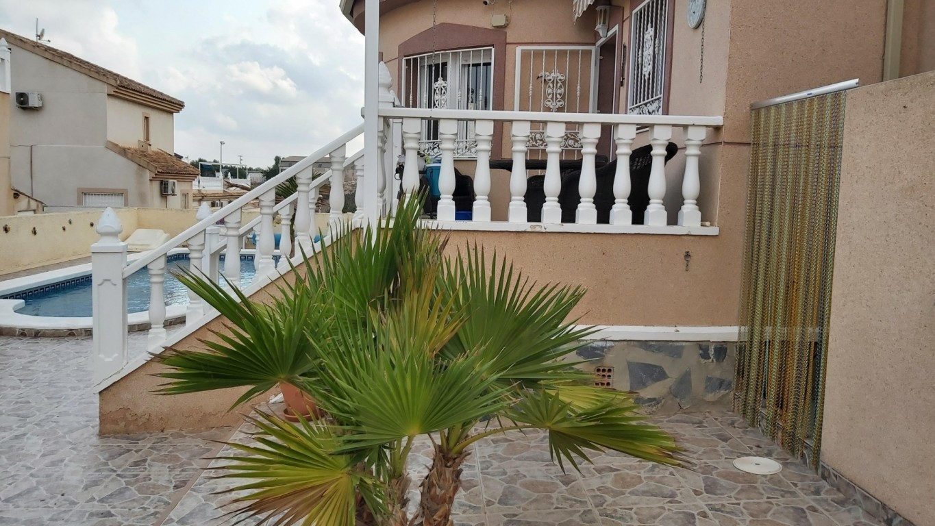 2 Bed, 1 Bath, HouseFor Sale, Benimar, Alicante