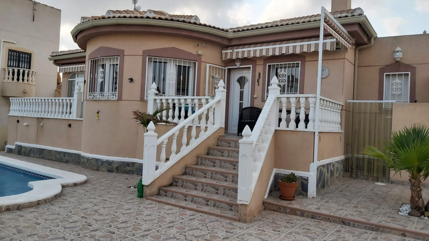 2 Bed, 1 Bath, HouseFor Sale, Benimar, Alicante