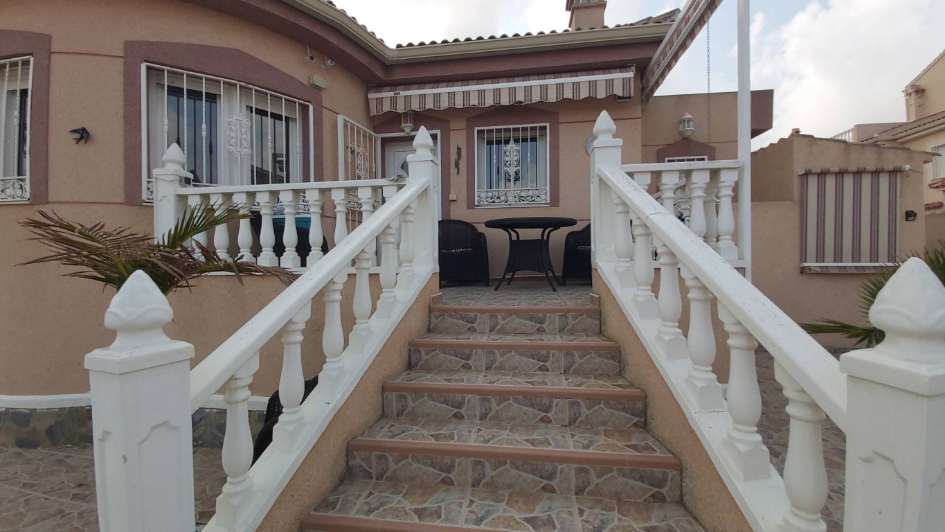 2 Bed, 1 Bath, HouseFor Sale, Benimar, Alicante