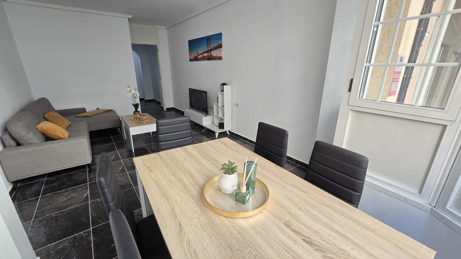 3 Bed, 2 Bath, ApartmentFor Sale, Torrevieja, Alicante