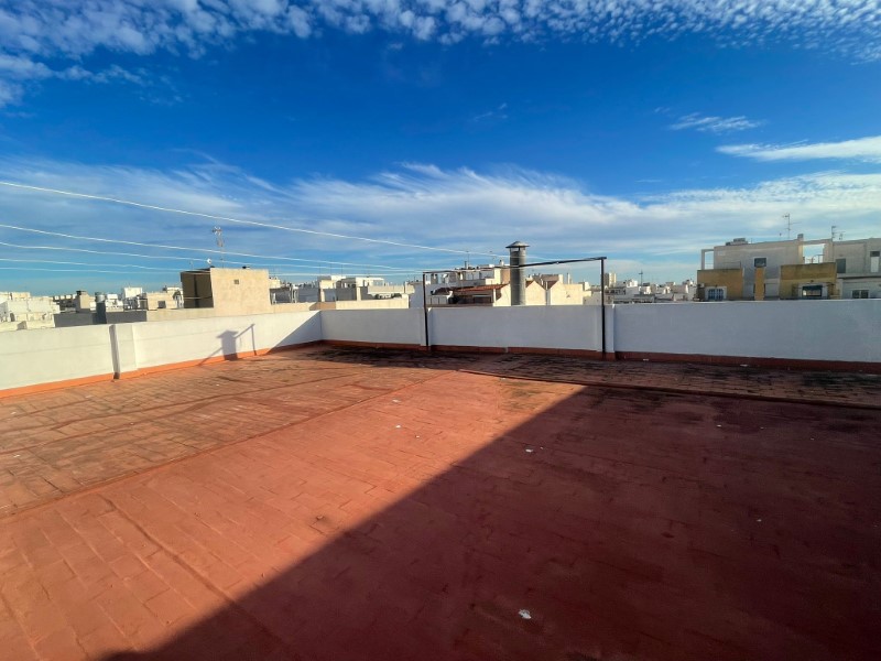 4 Bed, 2 Bath, ApartmentFor Sale, Torrevieja, Alicante