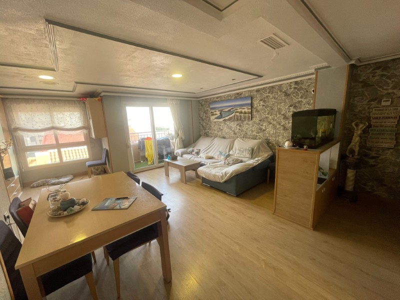 4 Bed, 2 Bath, ApartmentFor Sale, Torrevieja, Alicante