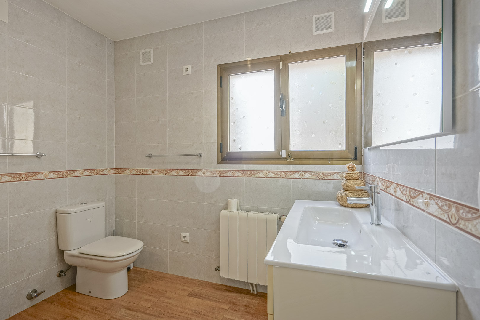 5 Bed, 3 Bath, HouseFor Sale, Javea, Alicante