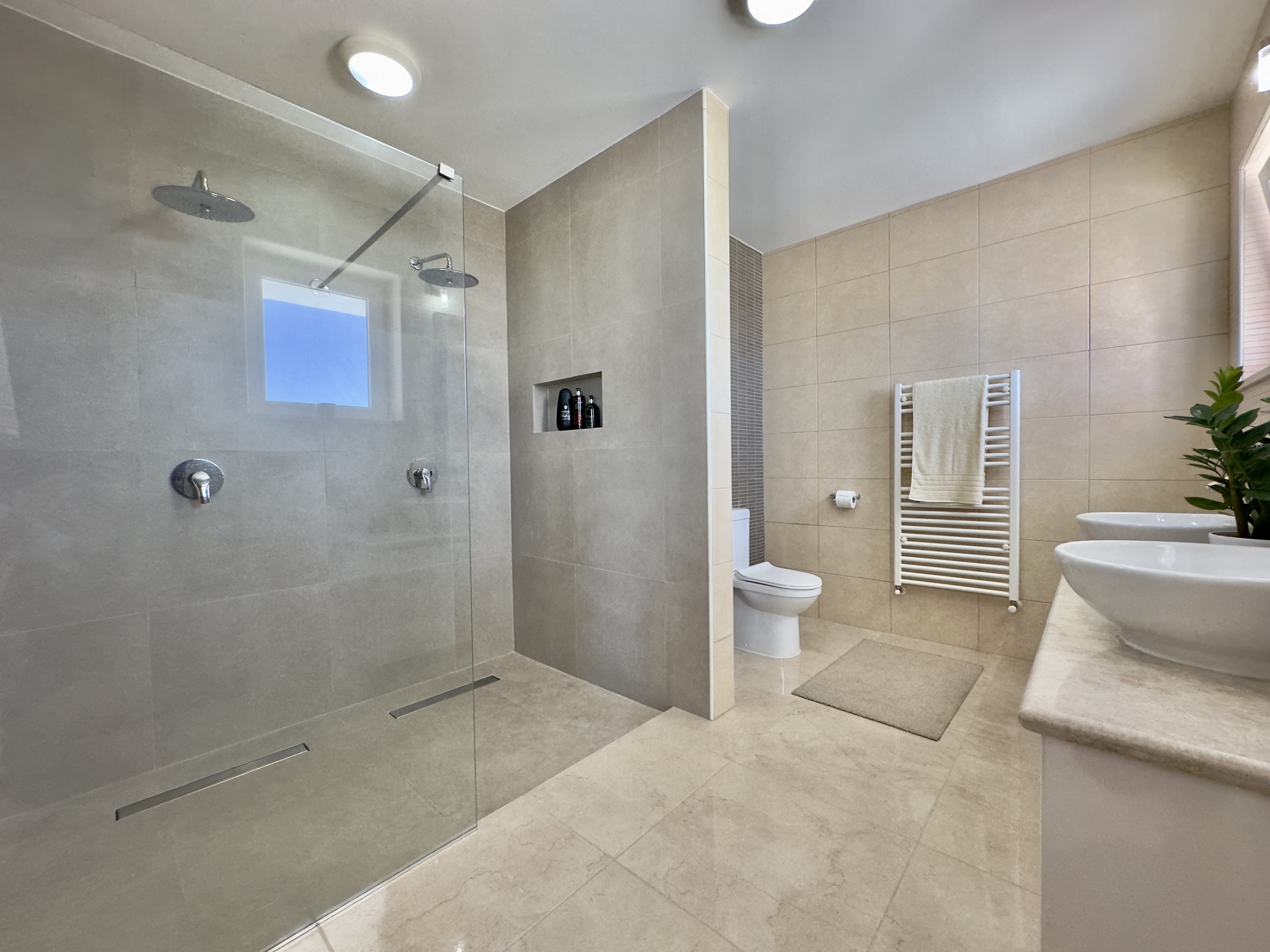 4 Bed, 4 Bath, HouseFor Sale, Paphos, Paphos