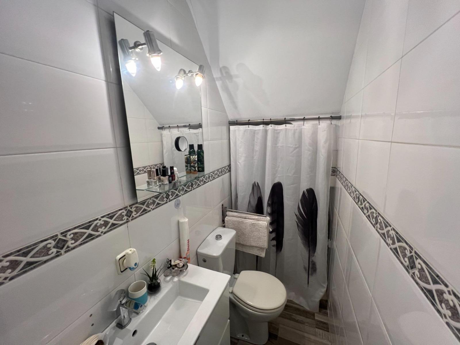 4 Bed, 2 Bath, HouseFor Sale, Torrevieja, Alicante