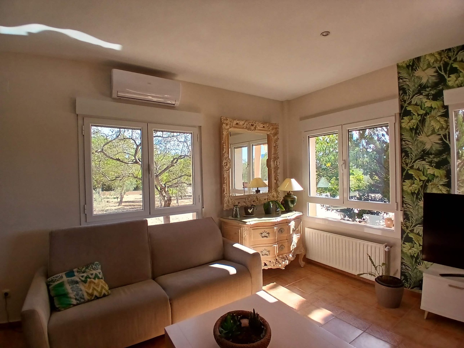 5 Bed, 2 Bath, HouseFor Sale, Yecla, Murcia