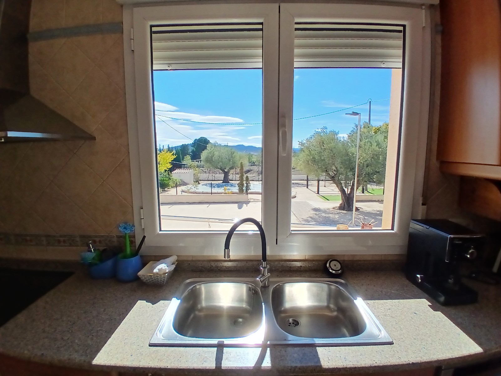 5 Bed, 2 Bath, HouseFor Sale, Yecla, Murcia