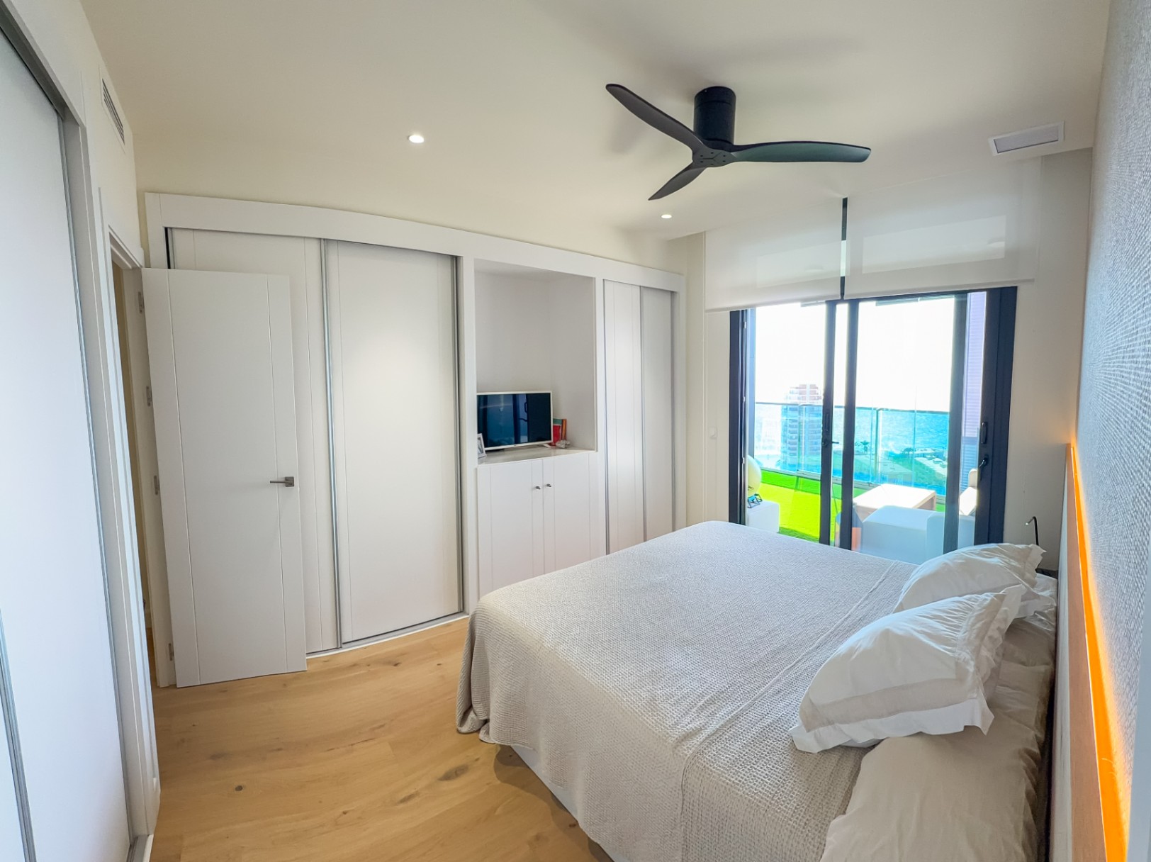 3 Bed, 2 Bath, ApartmentFor Sale, Benidorm, Alicante