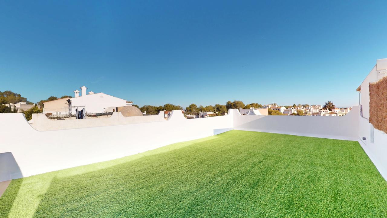 2 Bed, 1 Bath, HouseFor Sale, Villamartin, Alicante