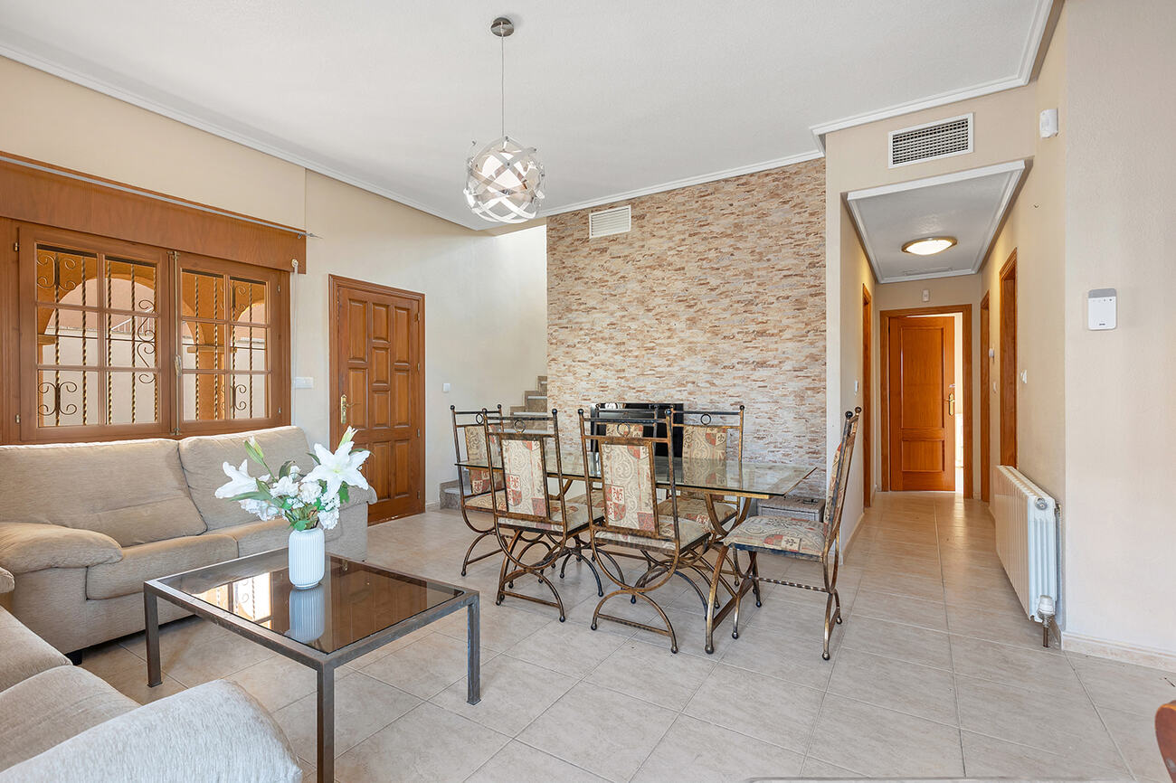 4 Bed, 2 Bath, HouseFor Sale, Ciudad Quesada, Alicante