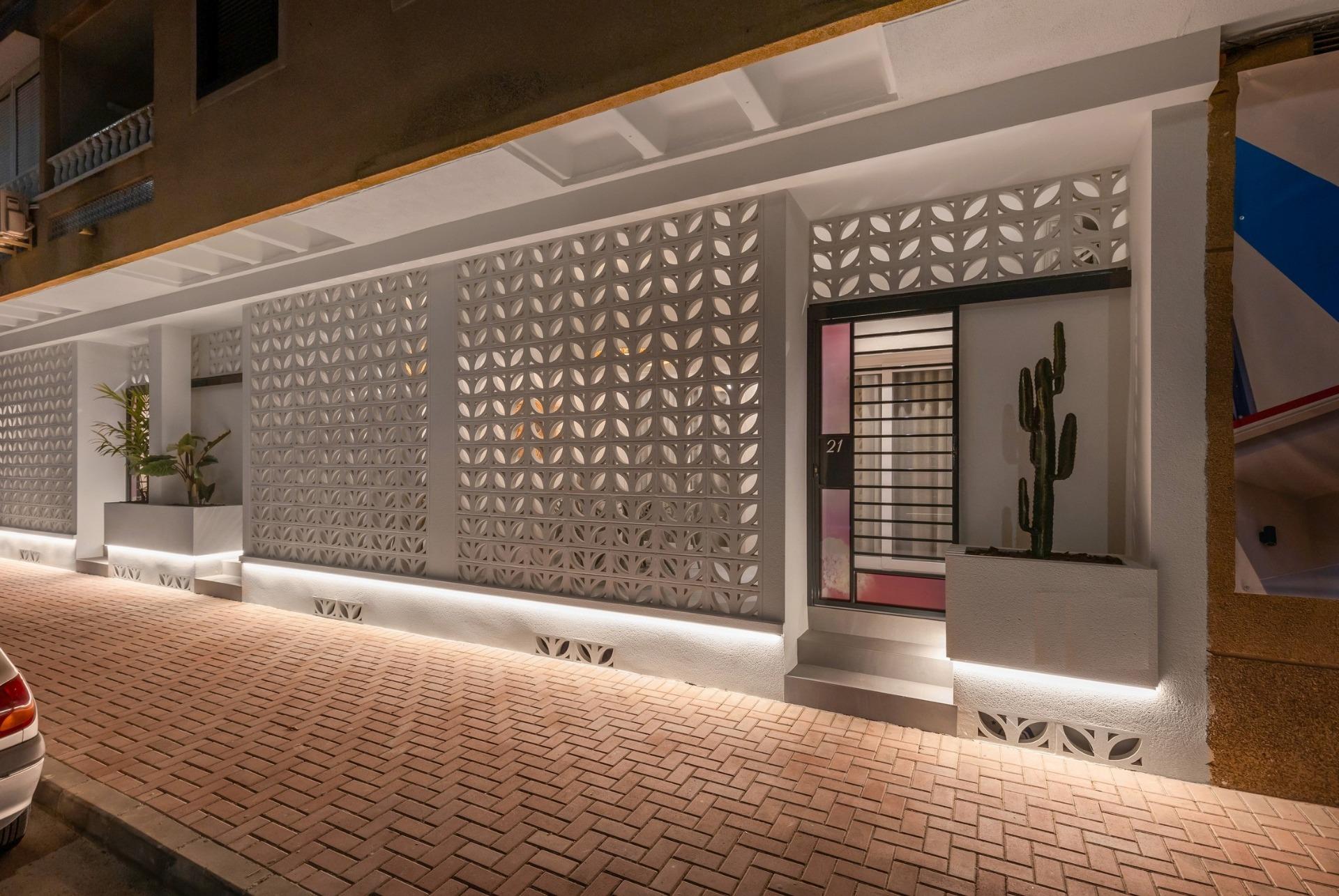 1 Bed, 1 Bath, ApartmentFor Sale, Torrevieja, Alicante