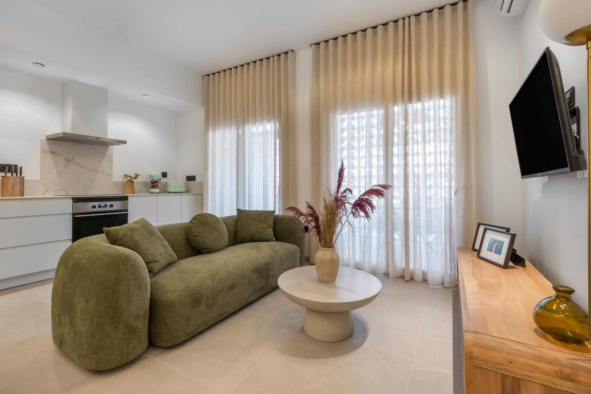 1 Bed, 1 Bath, ApartmentFor Sale, Torrevieja, Alicante