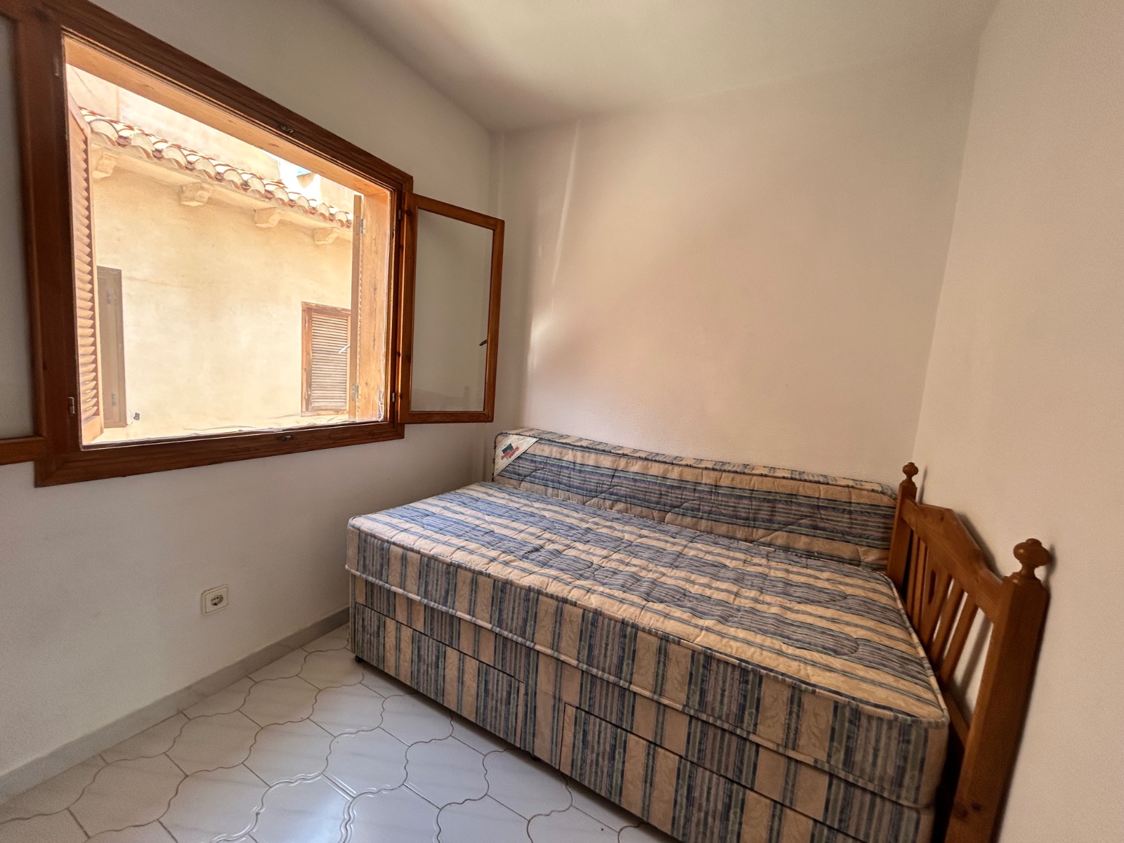 2 Bed, 1 Bath, HouseFor Sale, El Chaparral, Alicante