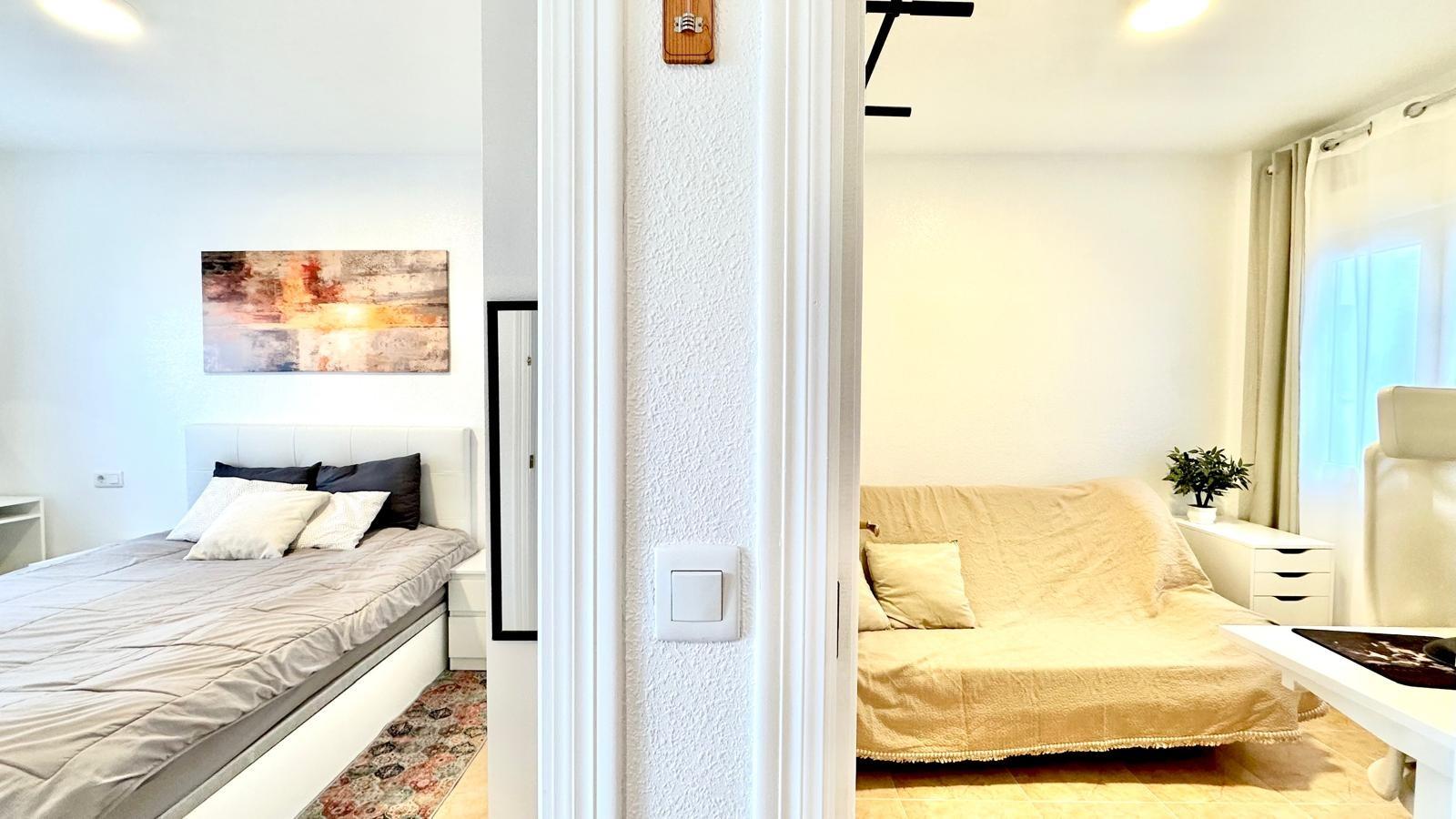 2 Bed, 1 Bath, ApartmentFor Sale, Torrevieja, Alicante