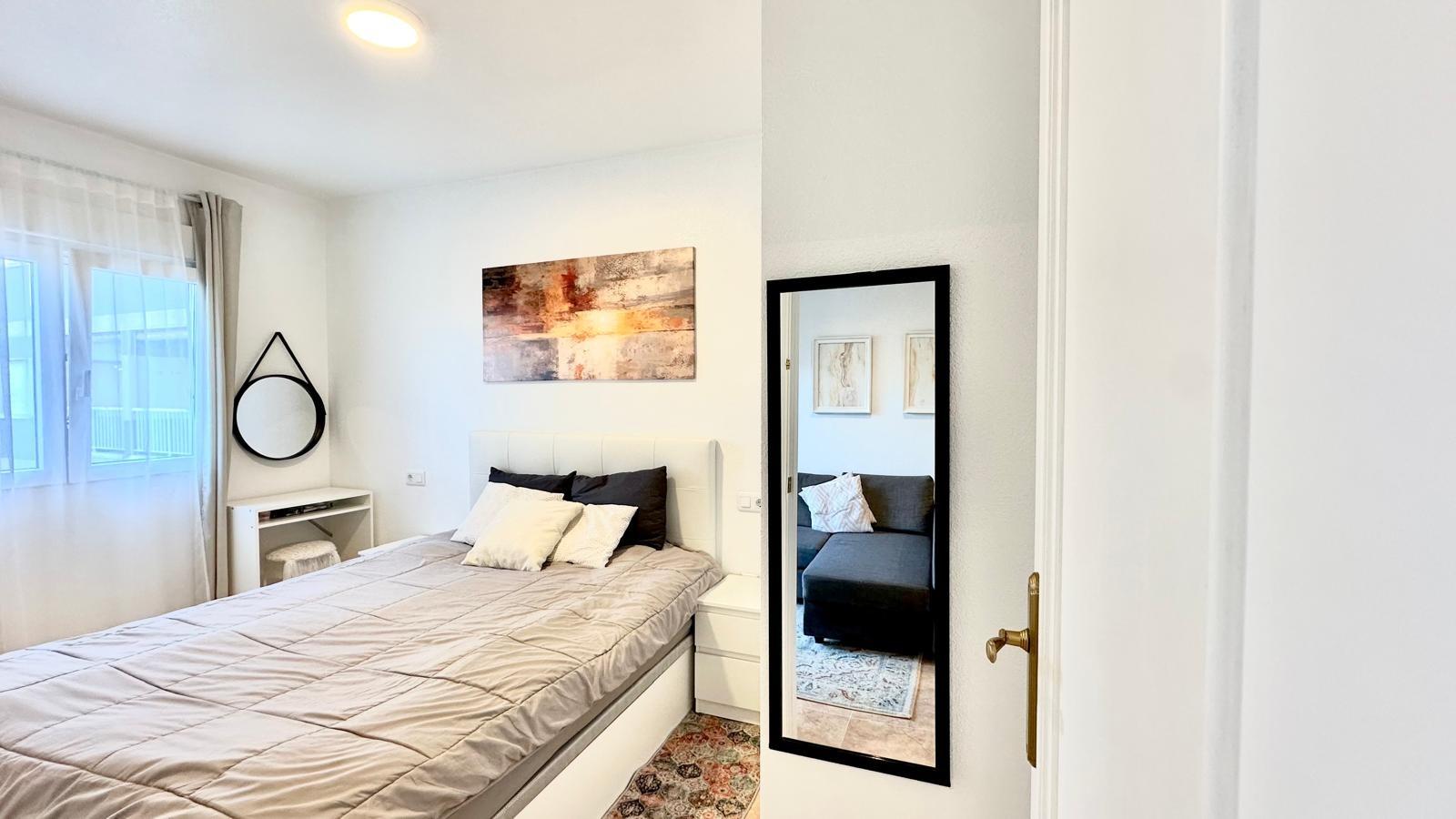 2 Bed, 1 Bath, ApartmentFor Sale, Torrevieja, Alicante