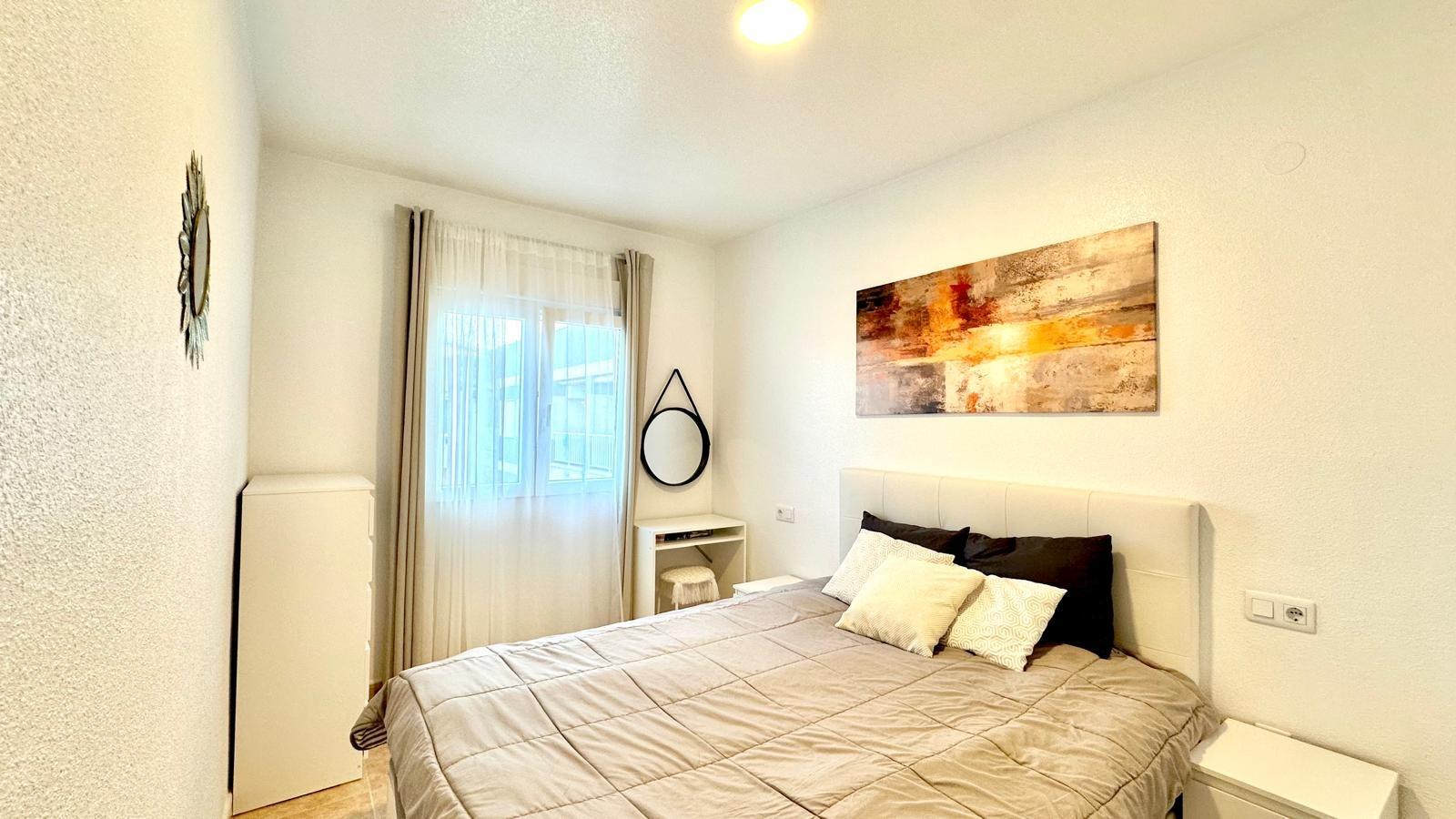 2 Bed, 1 Bath, ApartmentFor Sale, Torrevieja, Alicante