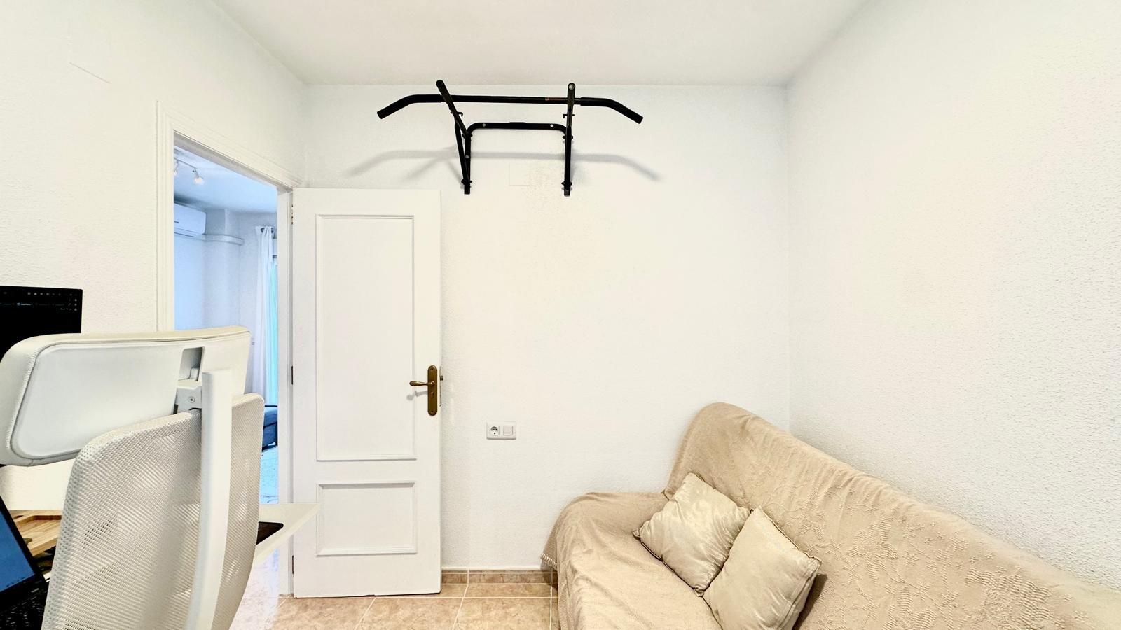 2 Bed, 1 Bath, ApartmentFor Sale, Torrevieja, Alicante