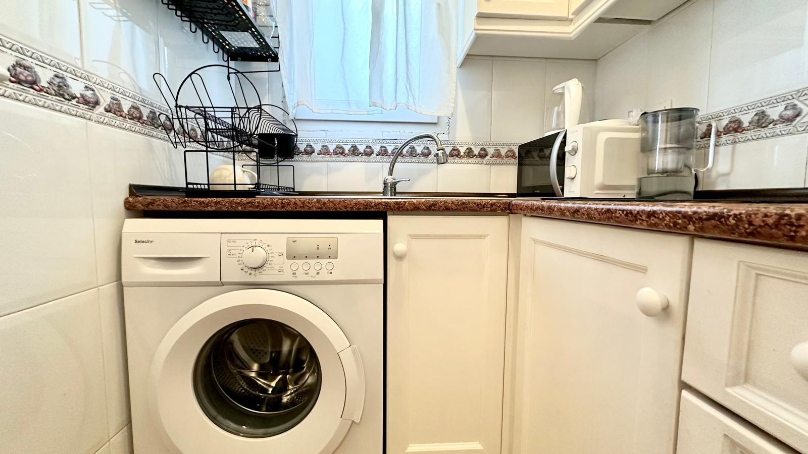 2 Bed, 1 Bath, ApartmentFor Sale, Torrevieja, Alicante