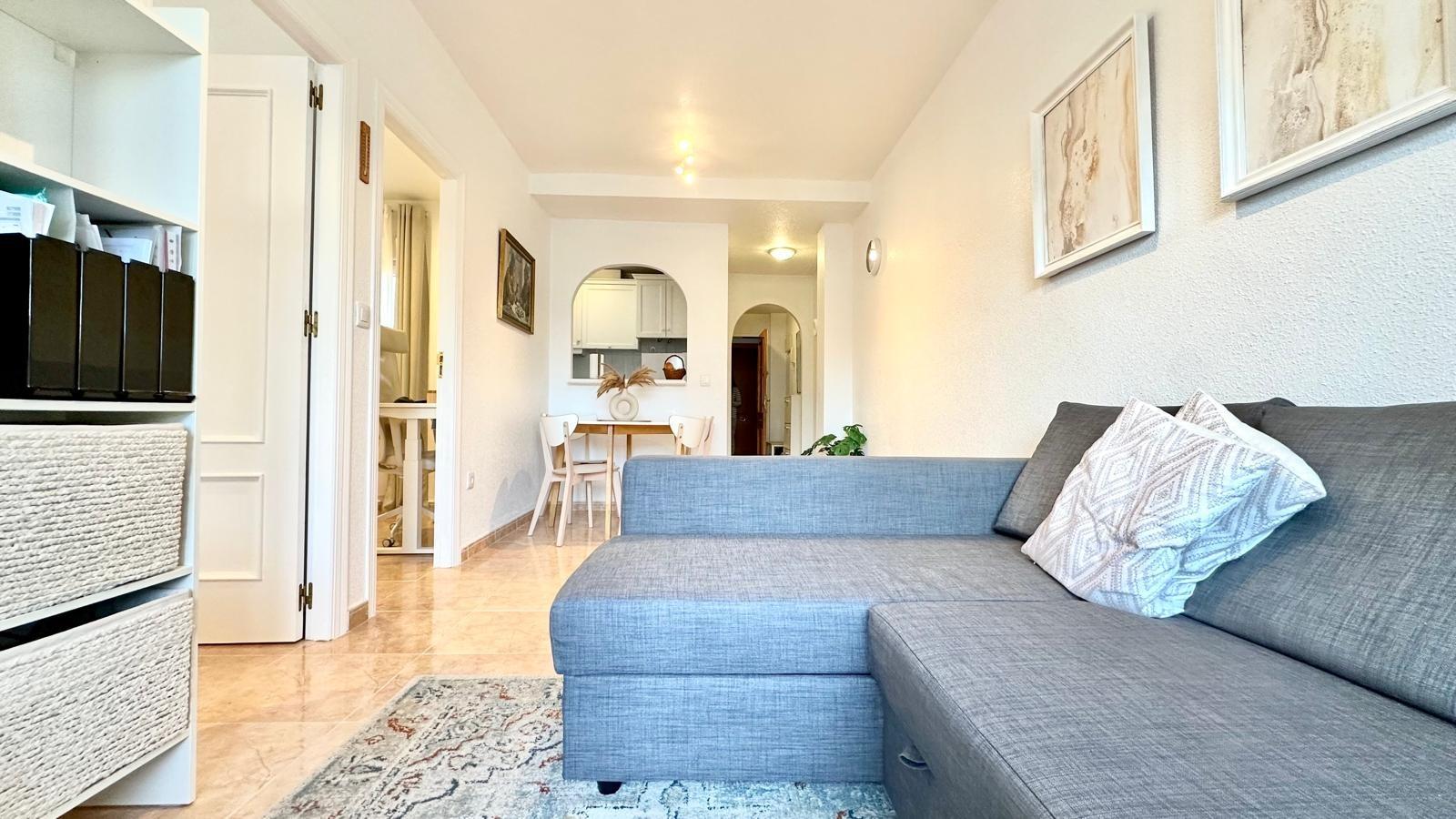 2 Bed, 1 Bath, ApartmentFor Sale, Torrevieja, Alicante