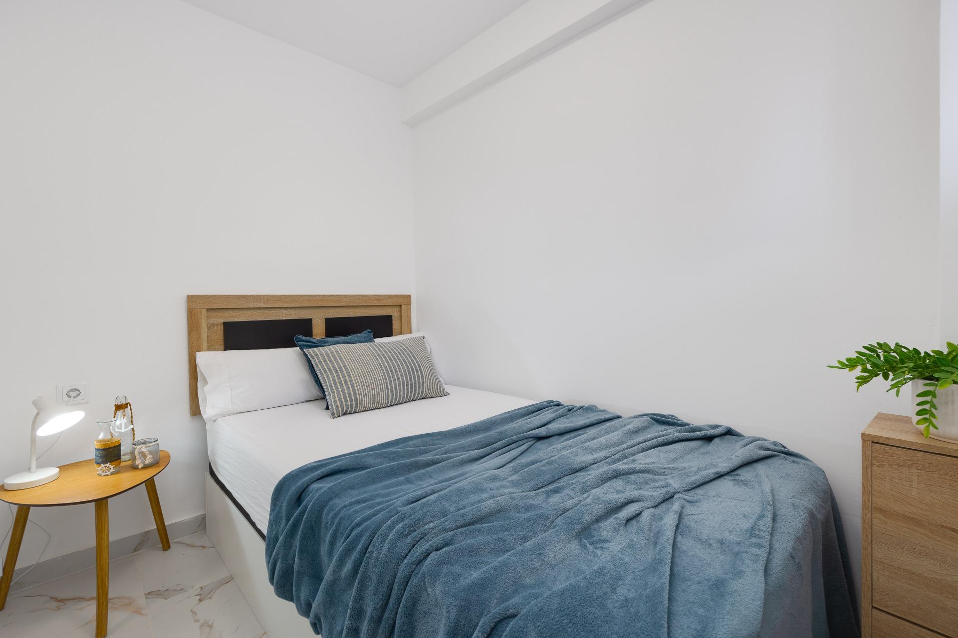 1 Bed, 1 Bath, ApartmentFor Sale, Torrevieja, Alicante