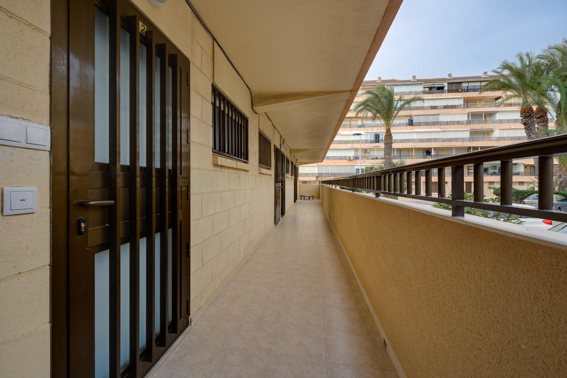 1 Bed, 1 Bath, ApartmentFor Sale, Torrevieja, Alicante