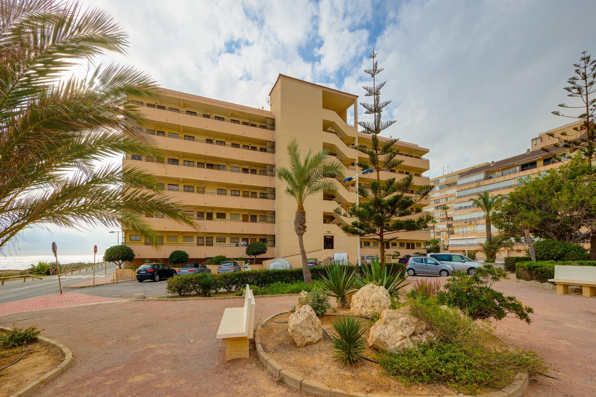 1 Bed, 1 Bath, ApartmentFor Sale, Torrevieja, Alicante