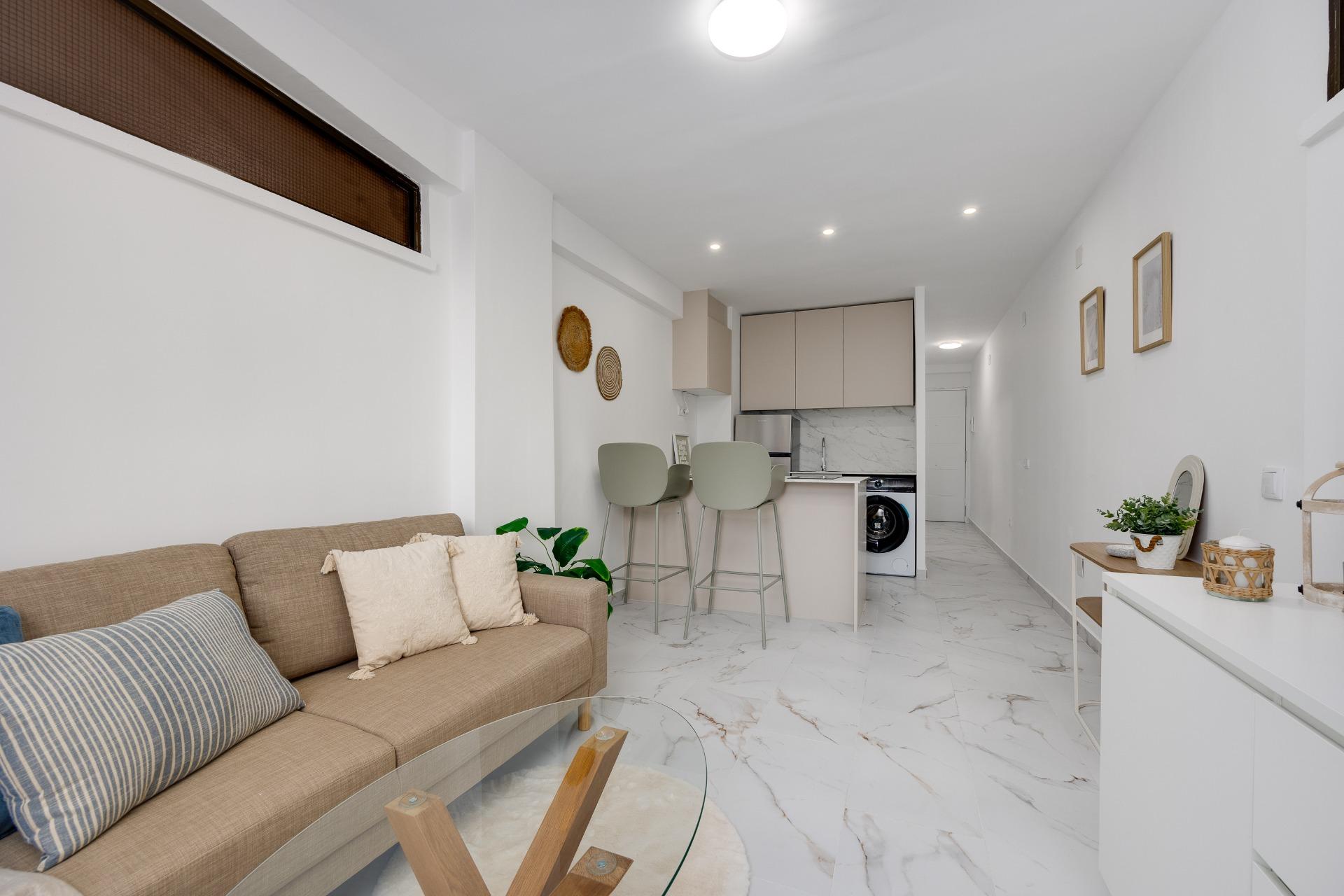 1 Bed, 1 Bath, ApartmentFor Sale, Torrevieja, Alicante