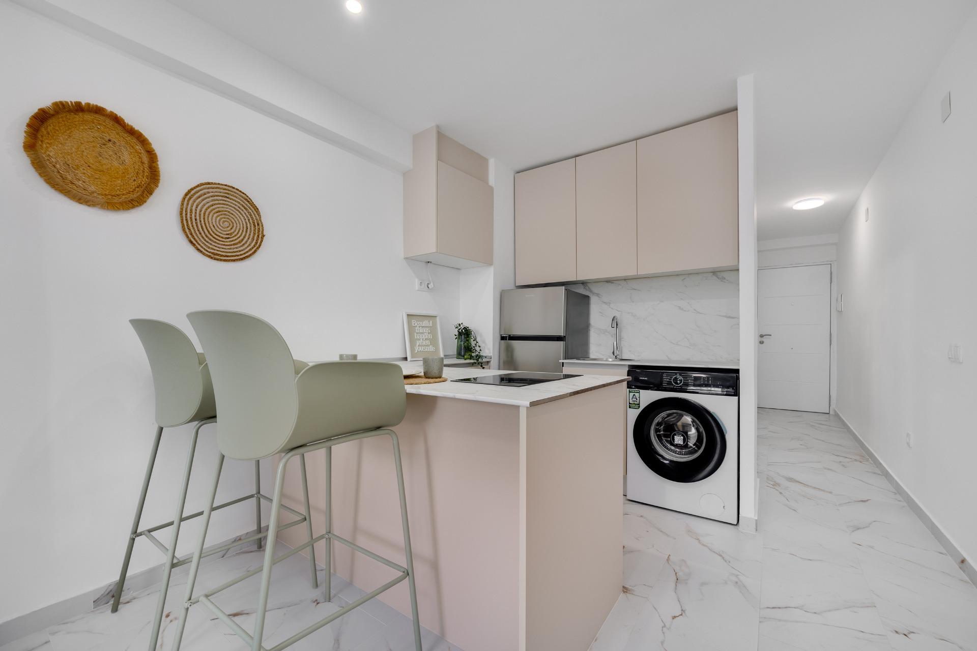 1 Bed, 1 Bath, ApartmentFor Sale, Torrevieja, Alicante