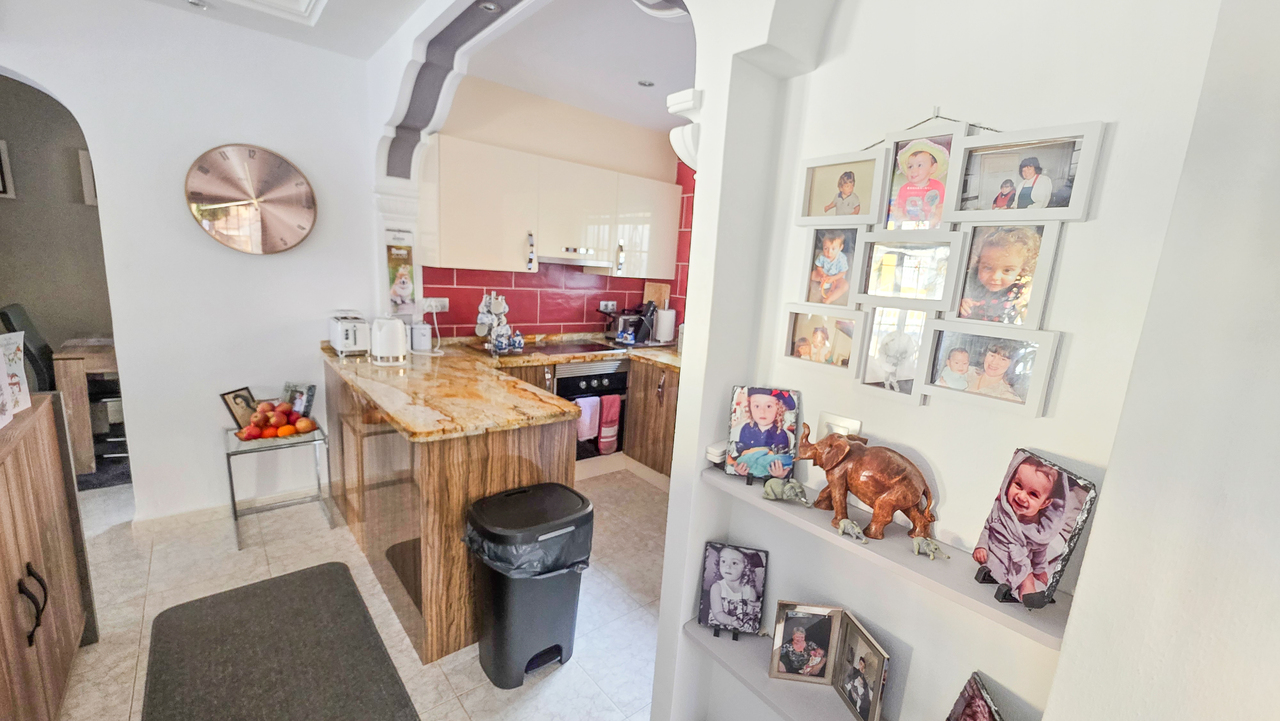 3 Bed, 2 Bath, HouseFor Sale, Villamartin, Alicante