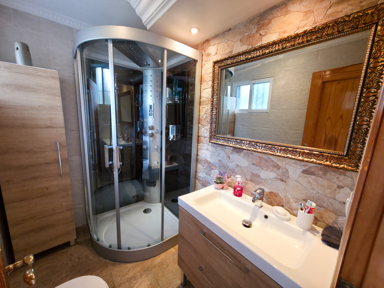 3 Bed, 2 Bath, HouseFor Sale, Villamartin, Alicante