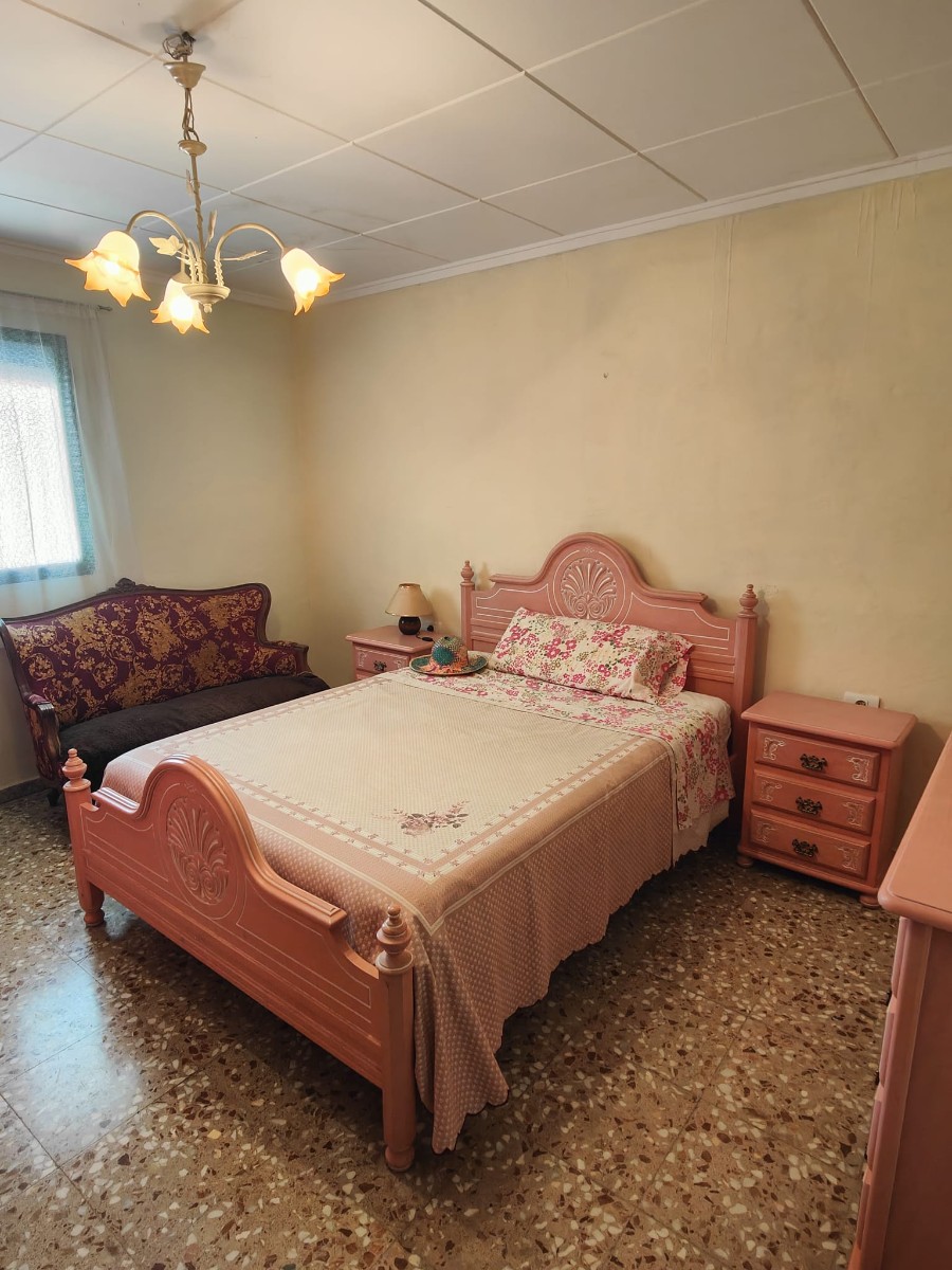 4 Bed, 1 Bath, HouseFor Sale, Yecla, Murcia