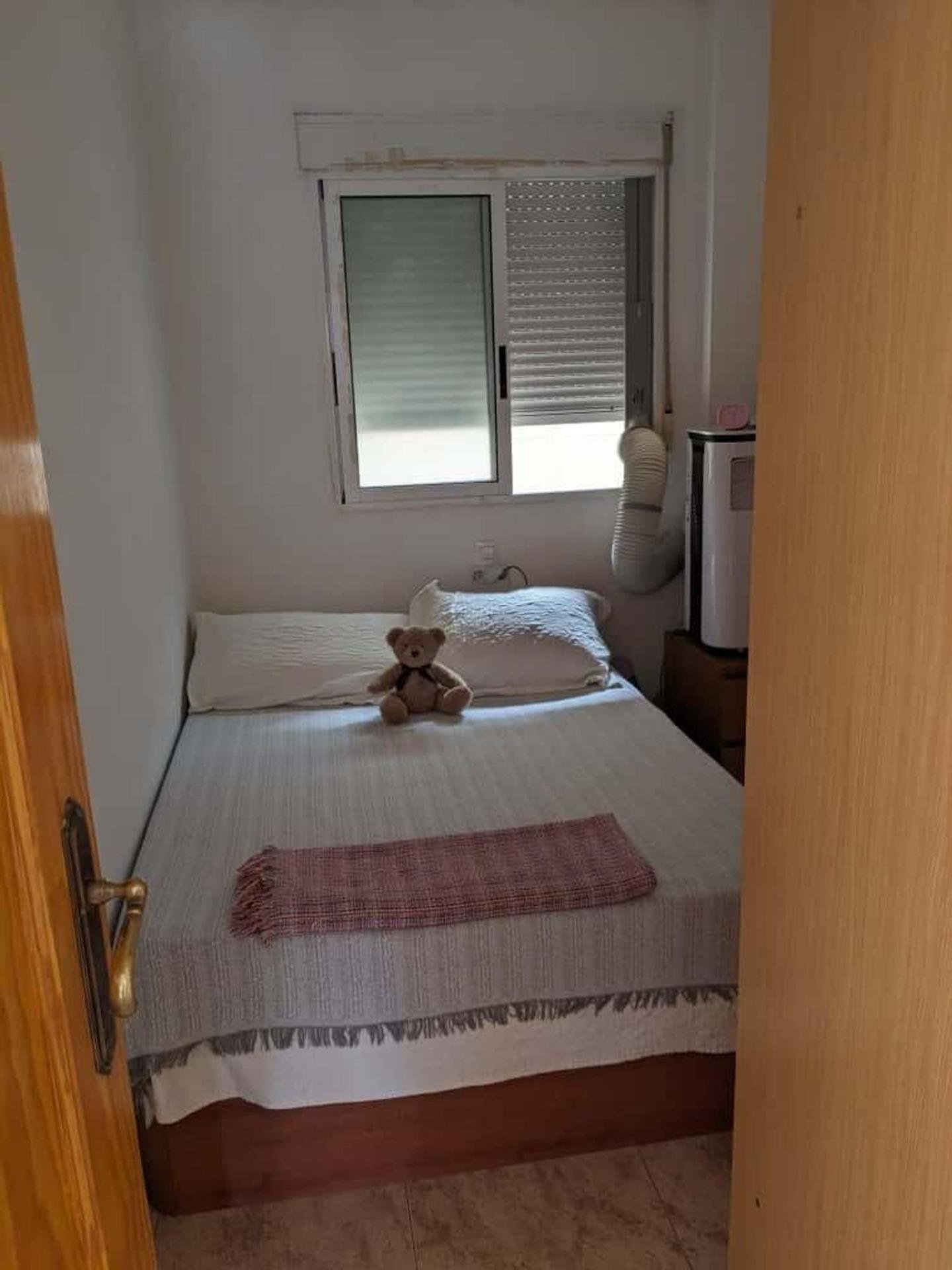 2 Bed, 1 Bath, ApartmentFor Sale, Torrevieja, Alicante