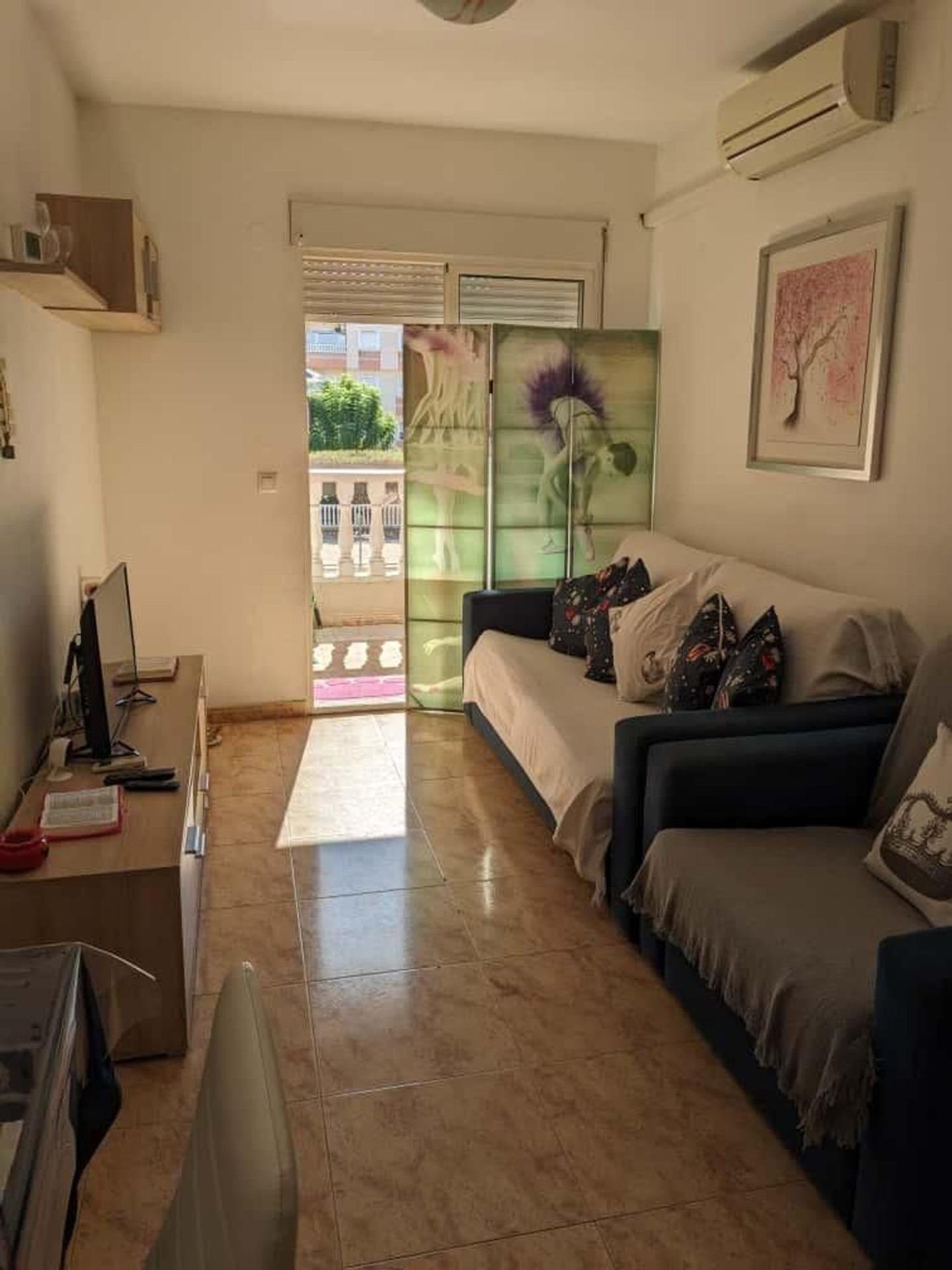 2 Bed, 1 Bath, ApartmentFor Sale, Torrevieja, Alicante