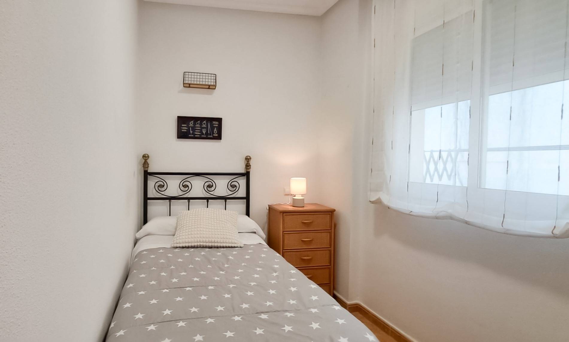 2 Bed, 1 Bath, ApartmentFor Sale, Torrevieja, Alicante