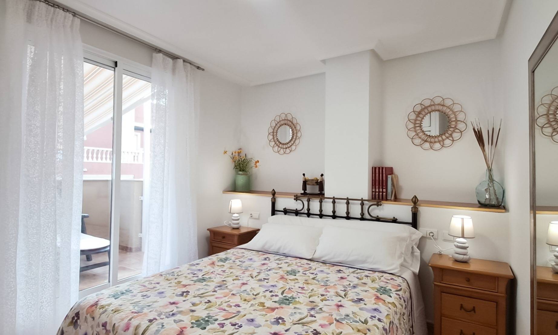 2 Bed, 1 Bath, ApartmentFor Sale, Torrevieja, Alicante